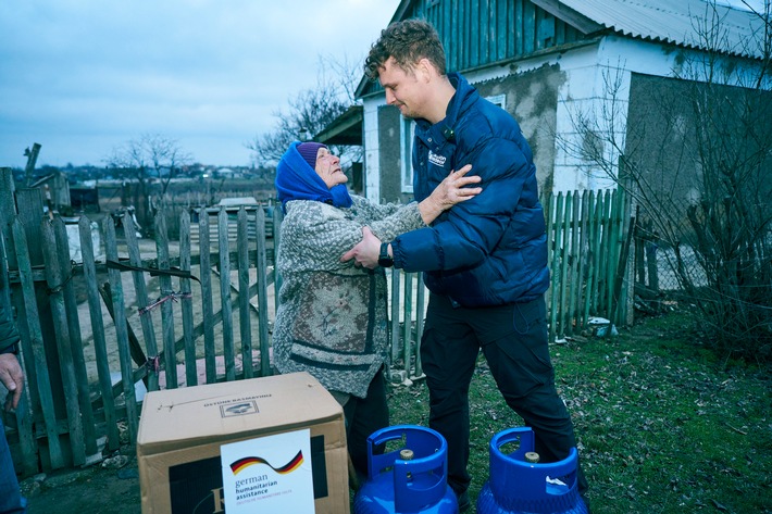Nothilfe Ukraine: Menschen leiden im vierten Kriegswinter unter der Kälte / Organisationen von "Aktion Deutschland Hilft" unterstützen beim Beheizen von Wohnungen und Gesundheitseinrichtungen