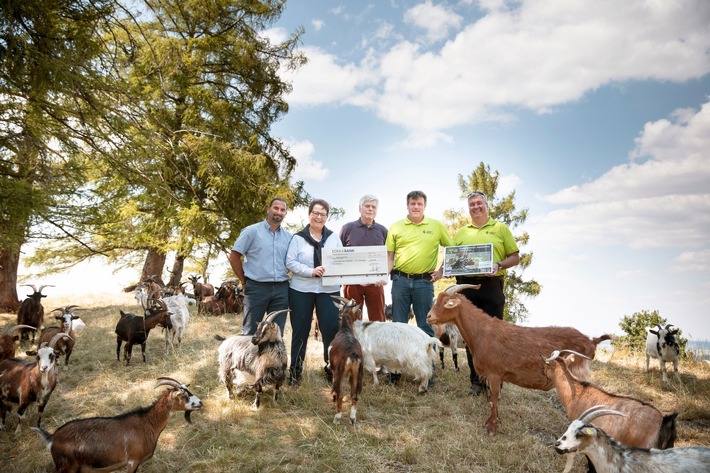 Presse-Information: Ziegenprojekt wird beim Naturschutzwettbewerb „Unsere Heimat & Natur“ ausgezeichnet