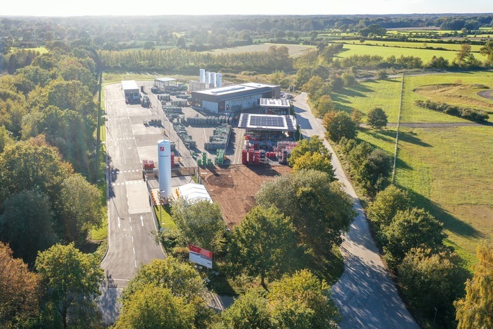 Westfalen setzt auf grüne Transformation und moderne Abfüllwerke, wie hier in Norddeutschland. / Weiterer Text über ots und www.presseportal.de/nr/75577 / Die Verwendung dieses Bildes für redaktionelle Zwecke ist unter Beachtung aller mitgeteilten Nutzungsbedingungen zulässig und dann auch honorarfrei. Veröffentlichung ausschließlich mit Bildrechte-Hinweis.