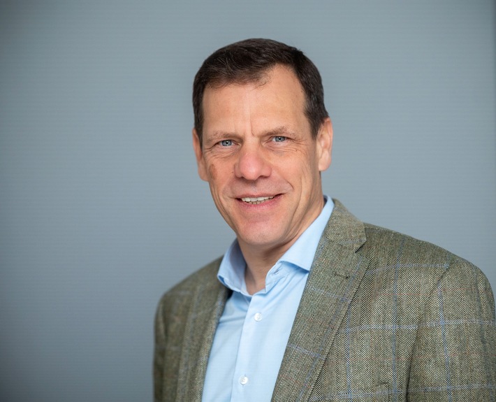 Deutscher Verband Tiernahrung e.V. bestellt Dr. Sebastean Schwarz als Geschäftsführer / Vorbereitung der Nachfolge in der Geschäftsführung