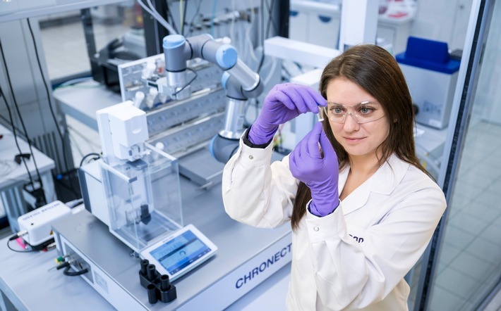 Sanofi treibt Immunoscience-Forschung mit innovativen Technologien voran. / Weiterer Text über ots und www.presseportal.de/nr/71182 / Die Verwendung dieses Bildes für redaktionelle Zwecke ist unter Beachtung aller mitgeteilten Nutzungsbedingungen zulässig und dann auch honorarfrei. Veröffentlichung ausschließlich mit Bildrechte-Hinweis.