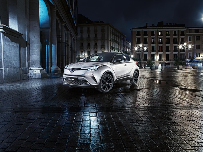 Toyota C-HR / La prevendita online del C-HR «First Edition» inizia il 16 settembre 2016 / C-HR «Active» in vendita da CHF 24
