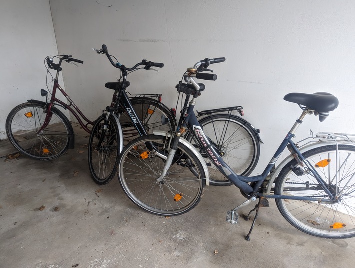 POL-DH: --- Weyhe, Einbruch und Trickdieb erwischt - Twistringen, Polizei sucht Fahrrad Eigentümer (Foto) ---