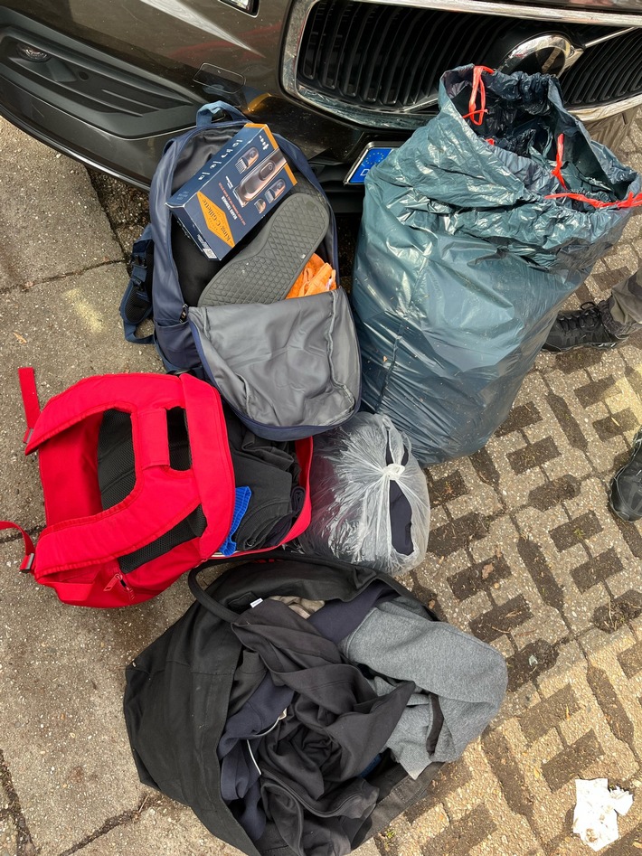 POL-COE: Dülmen/ Zivilstreife entdeckt mögliches Diebesgut