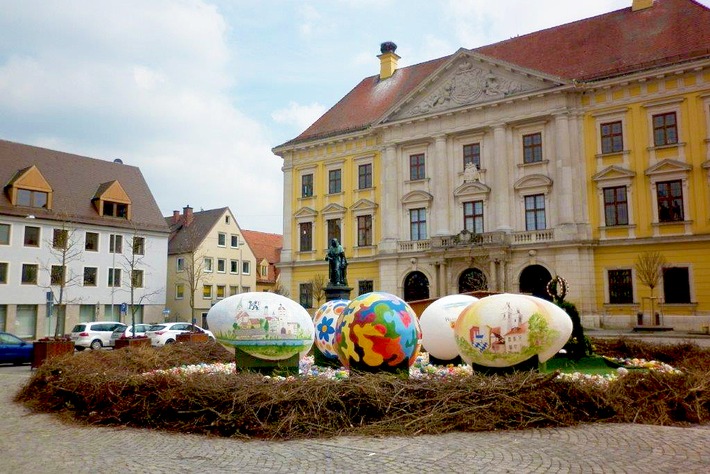 Das "weltgrößte Osternest" - nochmals verbesserter Weltrekord versetzt Süddeutschland in Osterstimmung