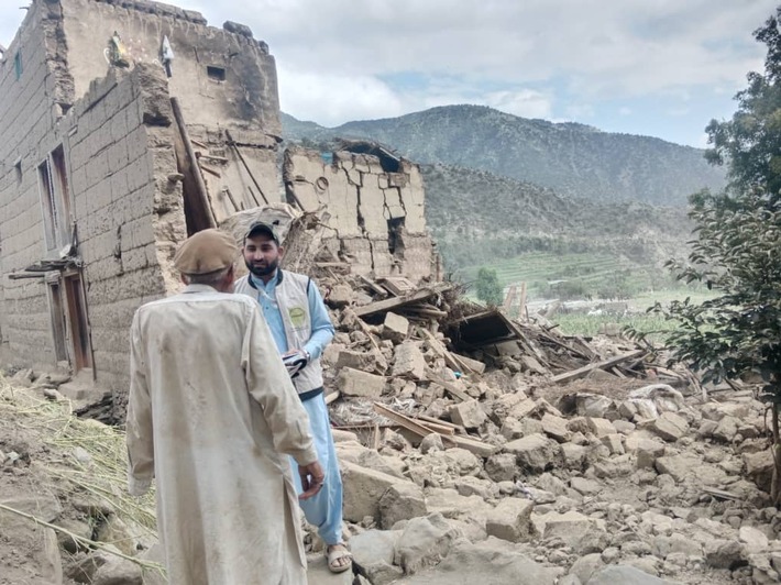 Nach schwerem Beben: Hilfe in Afghanistan läuft an / Trotz verschütteter Wege und gefährlicher Witterung können Organisationen im Bündnis "Aktion Deutschland Hilft" erste Hilfsmaßnahmen durchführen