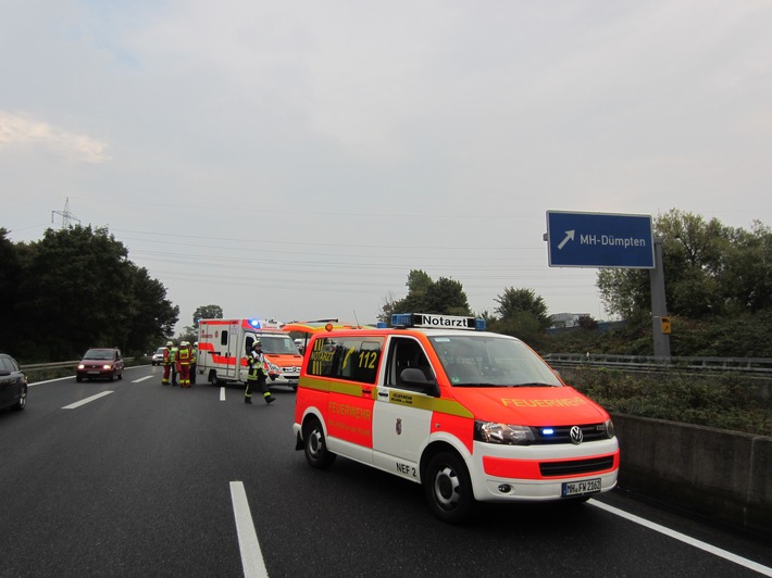 FW-MH: A40: Verkehrsunfall mit zwei leicht verletzten Personen