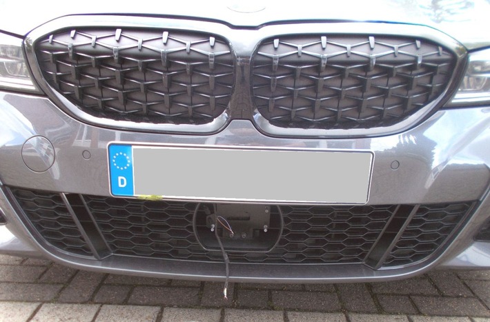 POL-MI: Abstandssensoren von zwei BMW gestohlen