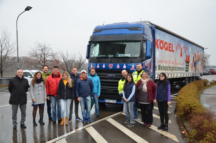 &quot;Truck of the Year&quot; liefert Weihnachtspäckchen aus (FOTO)