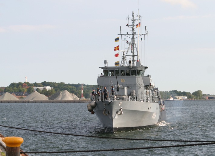 Minenjagdboot "Weilheim" verlässt Kiel in Richtung NATO-Einsatz