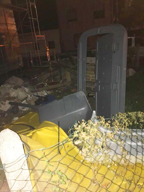 POL-AC: Mobile Toilette auf einer Baustelle gesprengt