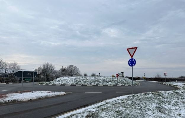 POL-PDLD: Freimersheim - Verkehrsunfall im Kreisverkehr