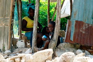 Haiti: Zwei deutsche Nothilfe-Experten unterstützen Einsatz / Zwei Einsatzkräfte der Malteser sind Donnerstagabend Richtung Haiti geflogen, um das 24-köpfige Team im Erdbebengebiet zu verstärken.