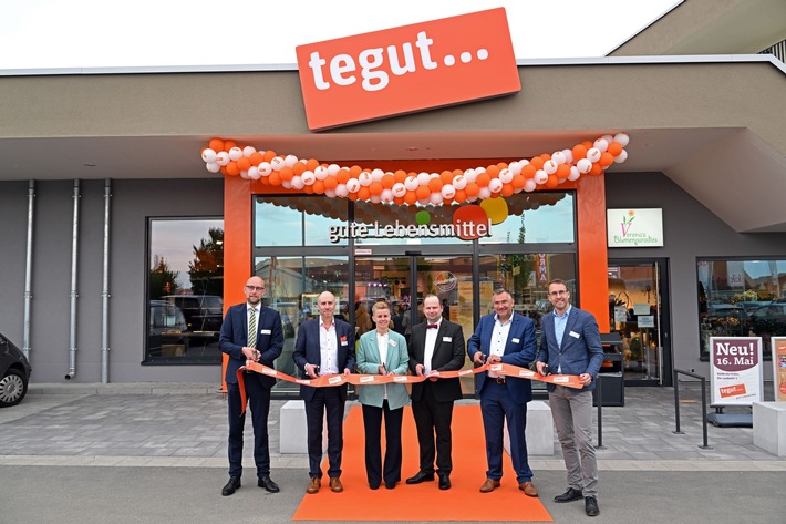 Presseinformation: Heute große Neueröffnung - tegut… Supermarkt in Niederdorfelden öffnet seine Pforten