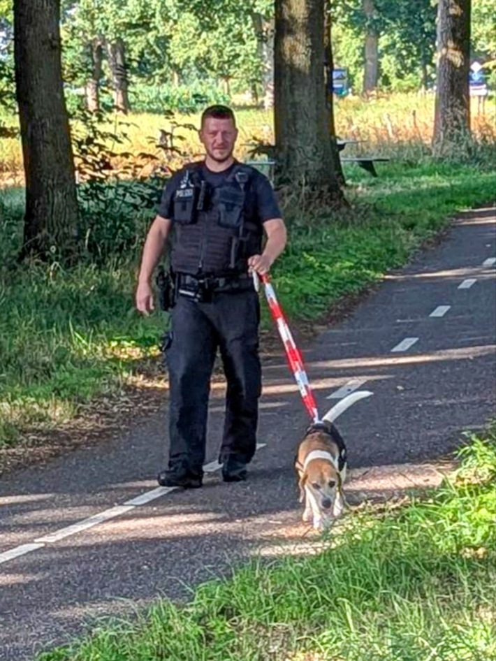 BPOL-BadBentheim: Bundespolizei rettet Hund von Fahrbahn