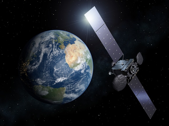 H36W-1: Erster SmallGEO-Satellit von OHB seit einem Jahr in der Satellitenflotte von HISPASAT