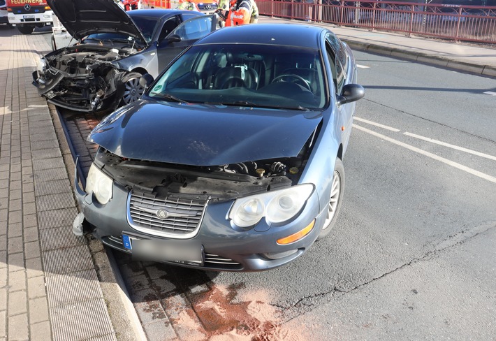 POL-HF: BMW-Fahrerin bei Unfall verletzt- Vorfahrt missachtet