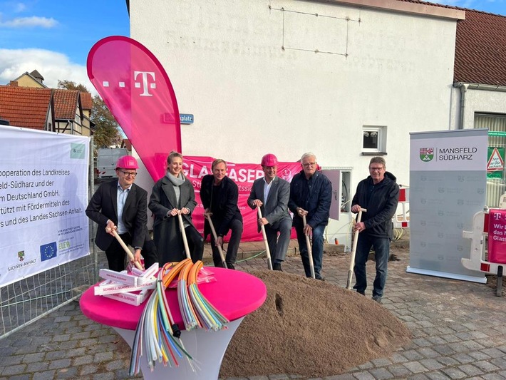 Telekom startet Glasfaser-Ausbau in elf Städten und Gemeinden im Landkreis Mansfeld-Südharz