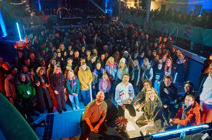 MDR Jump-„Bands for Friends“ mit Clueso: Ein ganz besonderes Weihnachtsgeschenk