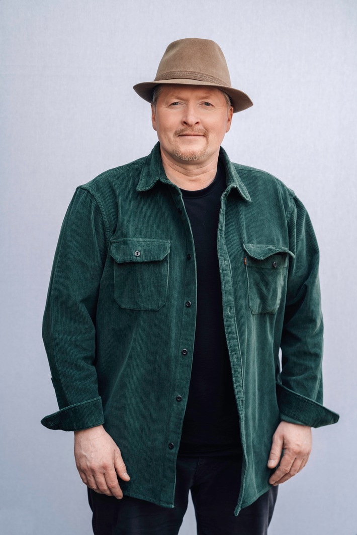 "The Kelly Family - Die Reise geht weiter": Ein Interview mit Joey Kelly (Gitarre, Gesang)
