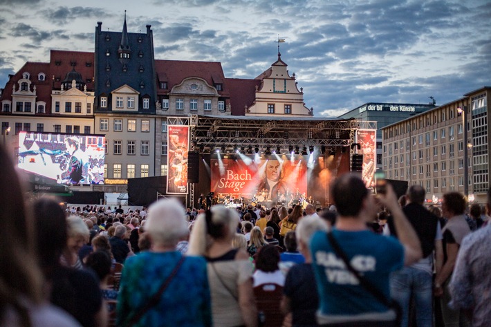 Bach 300: ARTE Concert überträgt am 9. Juni 2023 live die Open-Air-Gala vom Bachfest Leipzig mit u.a. Daniel Hope und Lang Lang