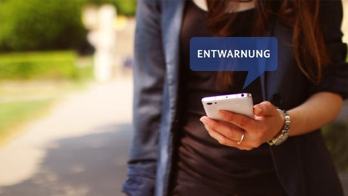 FW Beverungen: Neue Entwarnungsfunktion bei Cell Broadcast / Feuerwehr Beverungen informiert