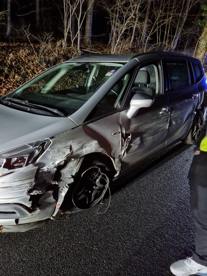 POL-HI: Verkehrsunfall auf der L469 durch nicht angepasste Geschwindigkeit