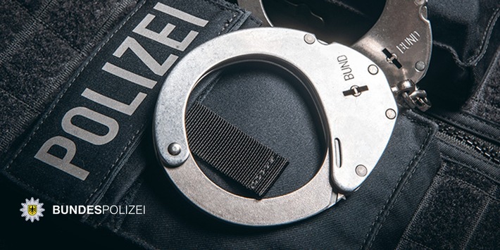 Bundespolizeidirektion München: Vom Zug ins Gefängnis // Bundespolizei vollstreckt Haftbefehl