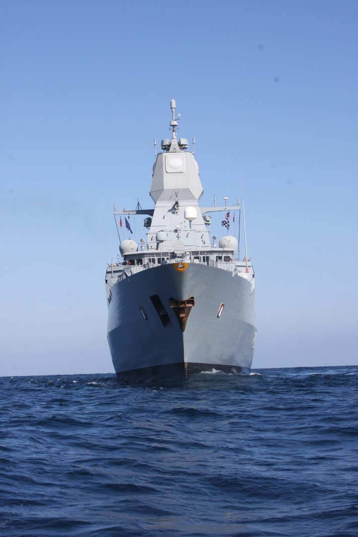 Marine - Pressemeldung/Pressetermin: Fregatte &quot;Hamburg&quot; nach &quot;Atalanta&quot;-Einsatz zurück in Wilhelmshaven (mit Bild)