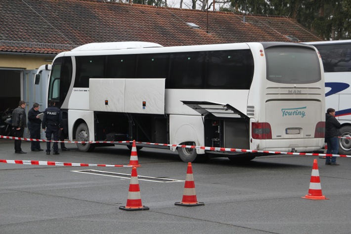 POL-DA: Darmstadt/Südhessen: Polizei kontrolliert Busse rund um das Darmstädter Kreuz