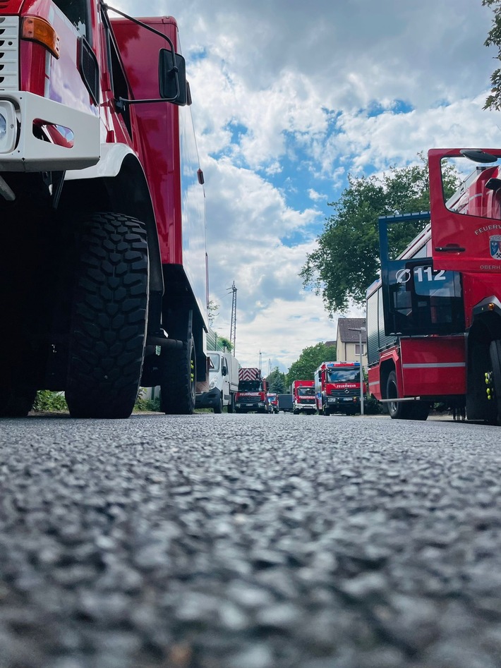 FW-OB: Feuerwehreinsatz in Osterfeld: Leck an einem Kesselwagen
