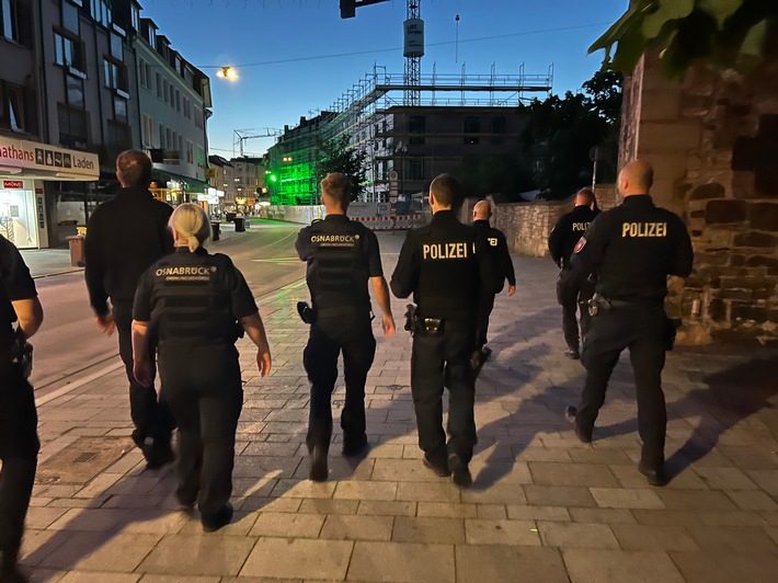 POL-OS: Osnabrück: Polizei und Stadt Osnabrück auf Fußstreife in der Innenstadt - Bilanz einer Brennpunktkontrolle