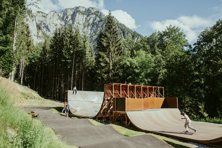 Mit &quot;Sieger-Chance&quot; und großem eigenem Engagement / &quot;Das ganze Jahr Board-Gefühl&quot; für den Freestyle-Nachwuchs durch Skateanlage in Berchtesgaden