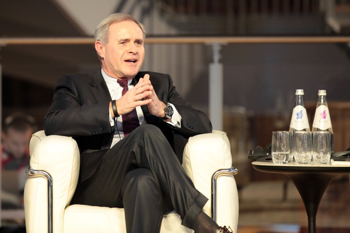 Maserati-CEO beim AlpEuregio.ExecutiveForum 2015 - BILD