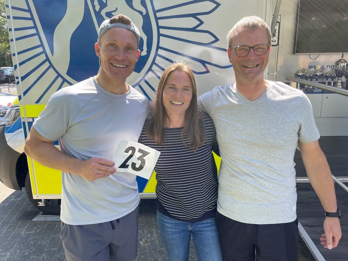 POL-COE: Lüdinghausen/ Erfolgreicher Triathlon von Polizei und Kreisverwaltung