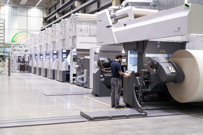 HEIDELBERG holds its ground in a difficult market environment in FY 2024/25 - targets achieved, significant increase in incoming orders compared to previous year
