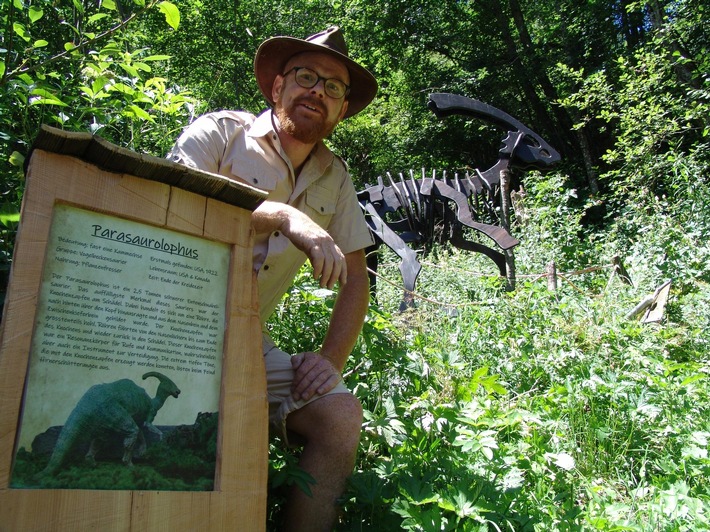 Die Dinos sind los! Neuer Saurier-Trail im Fieschertal ist eröffnet