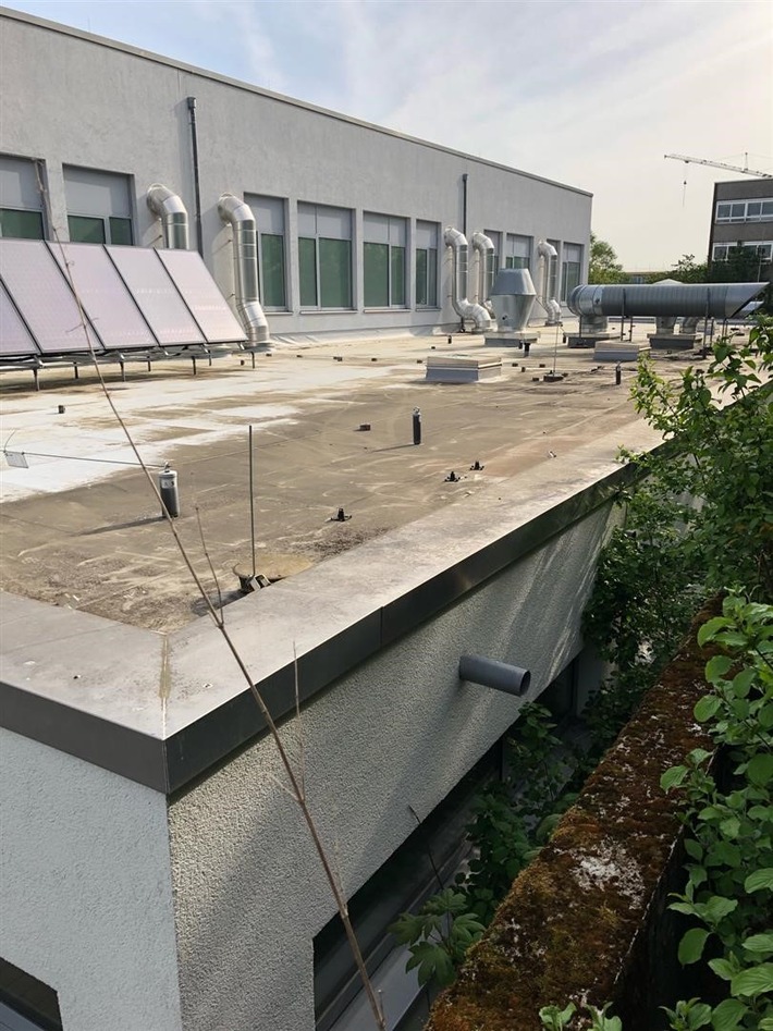 POL-PDKL: Metalldiebe auf den Dächern der Sickingen-Sporthalle