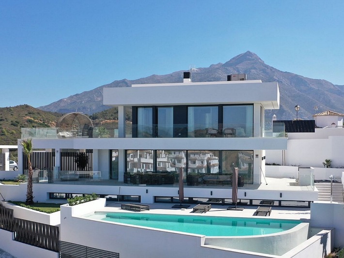 VillaCircle erweitert Plattform für Ferienhaus Co-Ownership in Marbella an der Costa del Sol