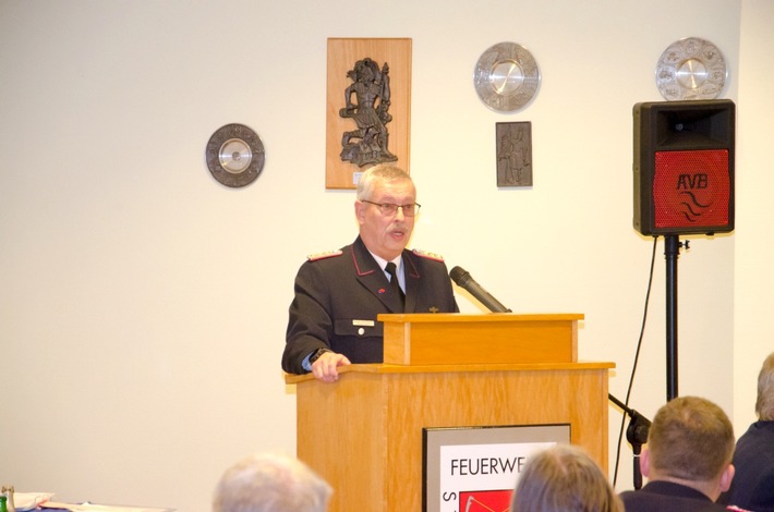 FW-RD: Wehrführer Thomas Krämer für weitere sechs Jahre an der Spitze der Feuerwehr Stadt Büdelsdorf