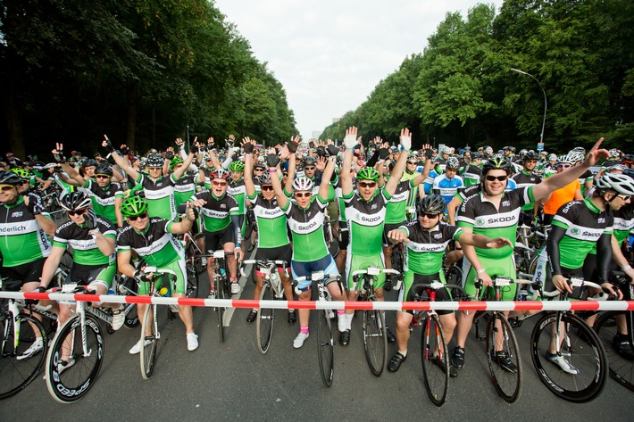 SKODA mobilisiert als Sponsor die Jubiläumsausgabe des EuroEyes Velothon Berlin (FOTO)