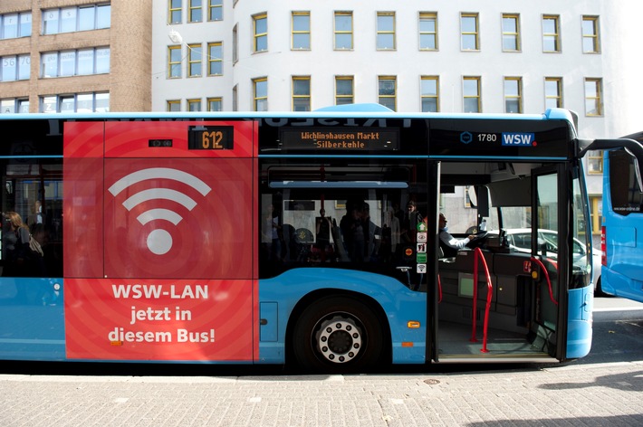 10 Millionen Personenkilometer gesurft: 250.000 Fahrgäste nutzen WLAN in Wuppertaler Bussen