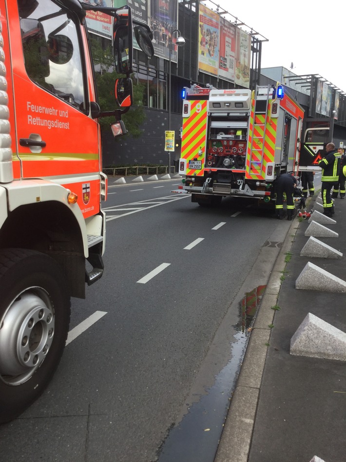 FW-BN: Starke Rauchentwicklung in der Bad Godesberger Innenstadt