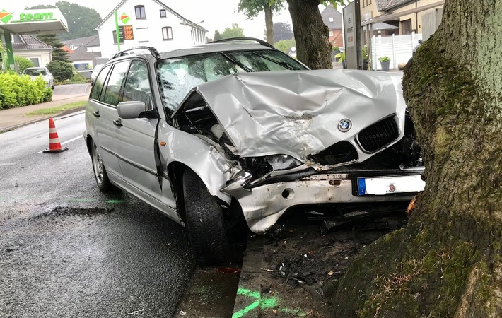 POL-ROW: ++ Foto zum Verkehrsunfall Lauenbrück, Bahnhofstraße ++