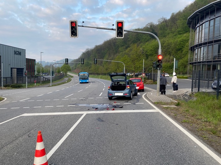 POL-PDKL: Unfall mit hohem Sachschaden