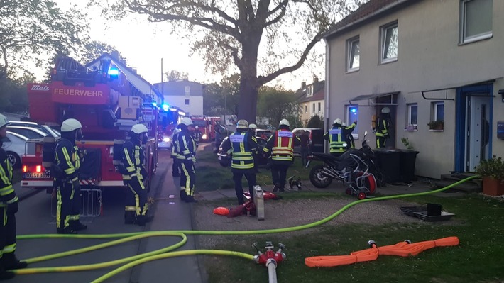 FW-BO: Brand eines Batteriespeichers in Bochum Querenburg