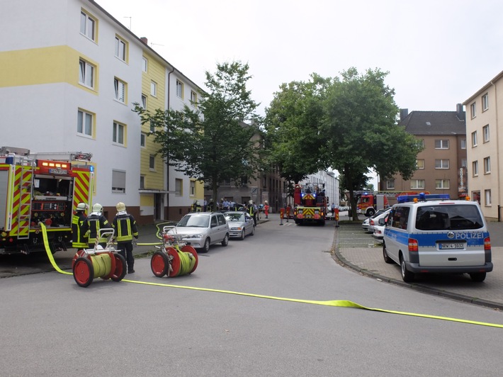 FW-GE: Küchenbrand in Schalke