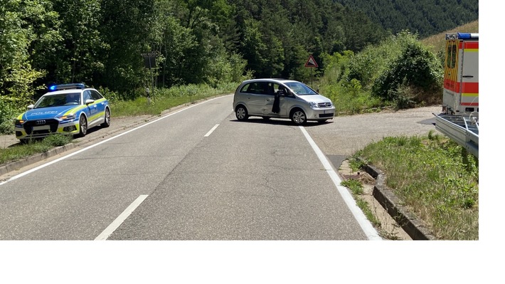 POL-PDNW: Autofahrer übersieht Motorradfahrer - schwer verletzt