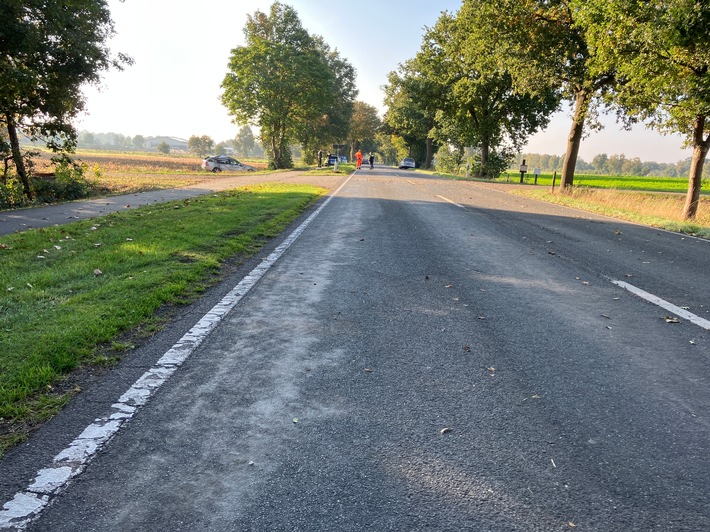 POL-VER: +Schwerer Verkehrsunfall mit drei leicht Verletzten und einem lebensgefährlich verletzten Kleinkind+