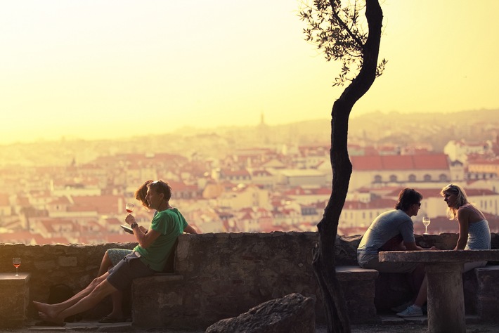 Den Sommer verlängern: Die besten Plätze in Lissabon, um die Herbstsonne zu genießen und im Grünen zu entspannen